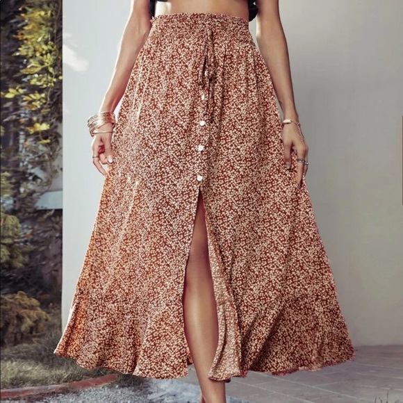 Kara and Kate Dresses & Skirts - Boho floral print split thigh ruffle hem maxi skirt burgundy